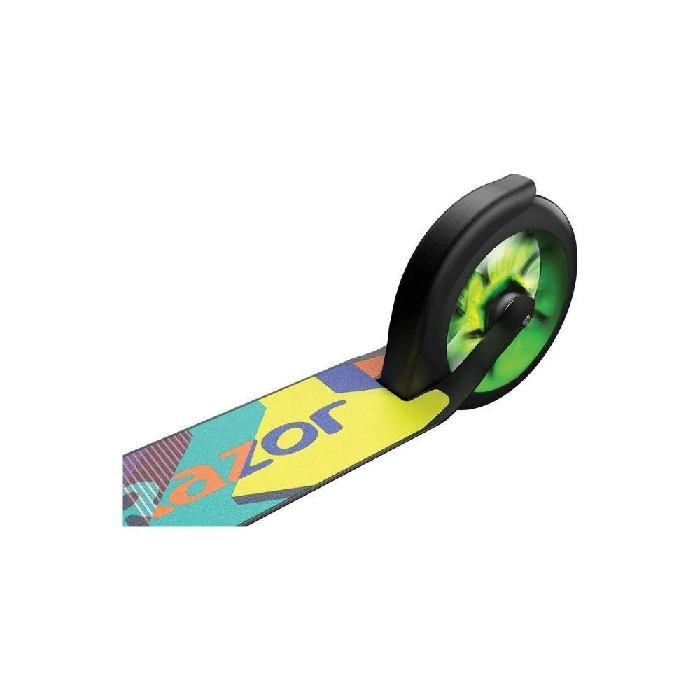 RAZOR LUX LIGHTED WHEELS SCOOTER A5 GREEN - Image 3