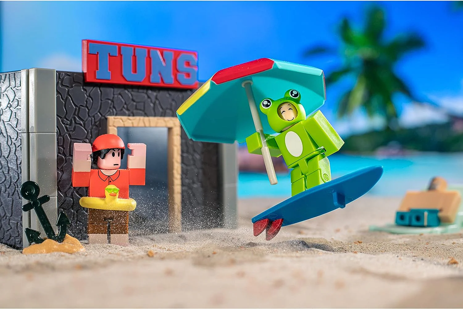 Roblox Action Collection - Arsenal: Operation Beach Day Deluxe Playset - Image 2