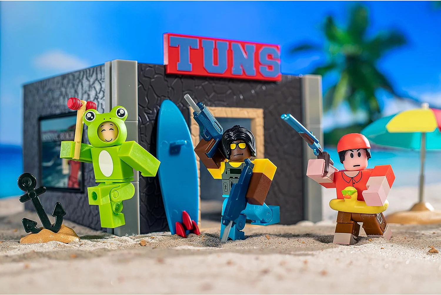 Roblox Action Collection - Arsenal: Operation Beach Day Deluxe Playset - Image 3