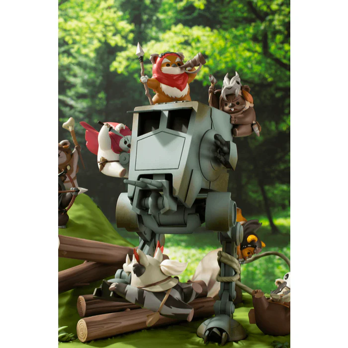 STAR WARS: ARTFX ARTIST SERIES - BATTLE OF ENDOR THE LITTLE REBELS STATUE BY KOTOBUKIYA - Image 3