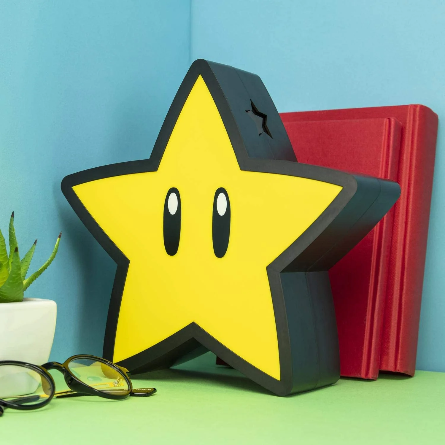 Super Star Light with Projection V3 Super Mario by Paladone - Image 3