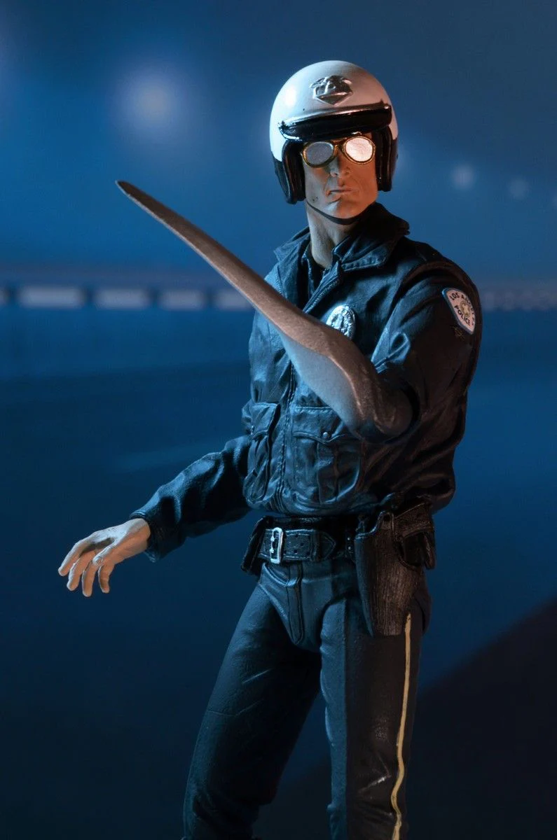 TERMINATOR 2: JUDGMENT DAY - ULTIMATE T-1000 MOTORCYCLE COP ACTION FIGURE BY NECA - Image 5