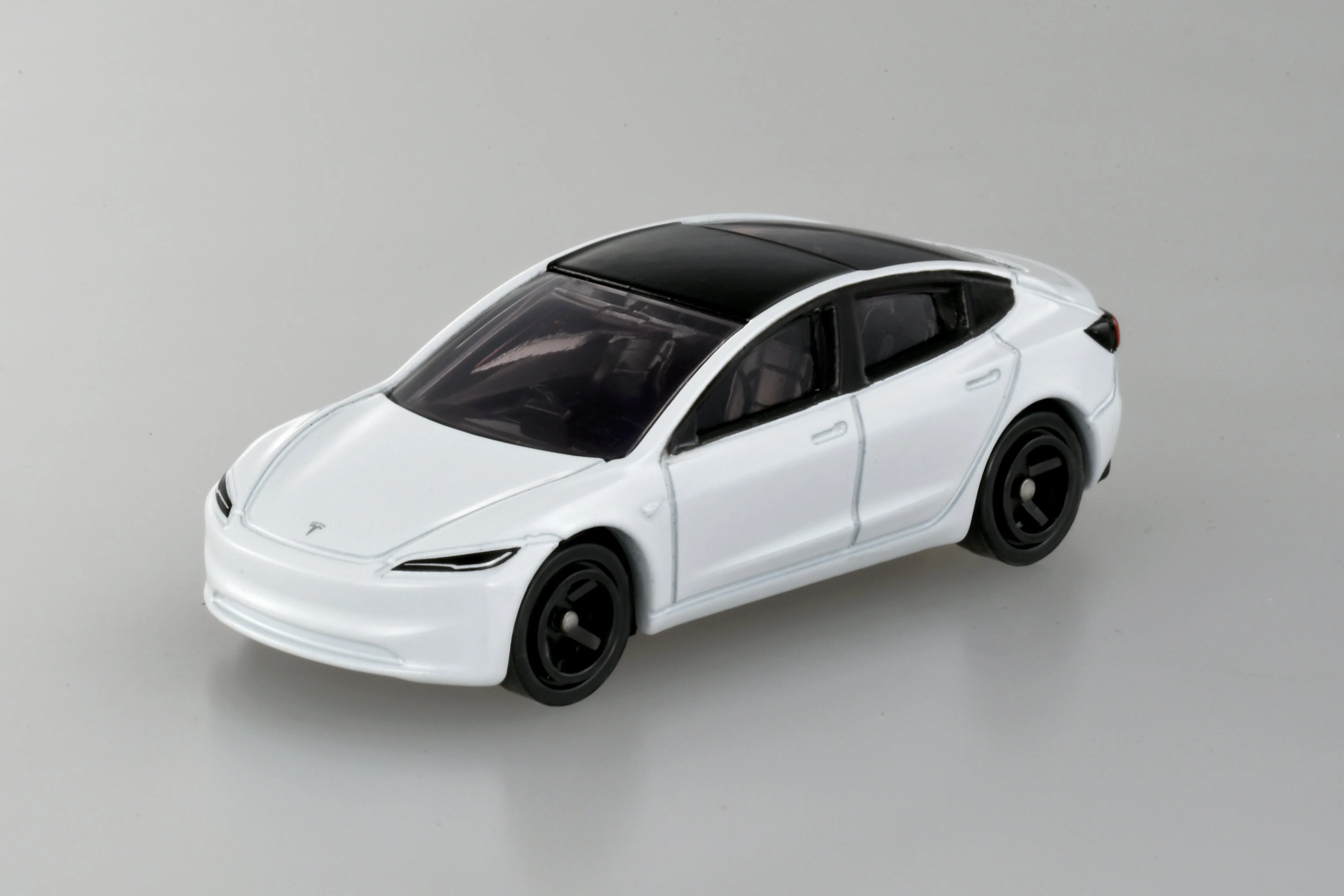 Tesla Model 3 Tomica By Takara Tomica - Image 5