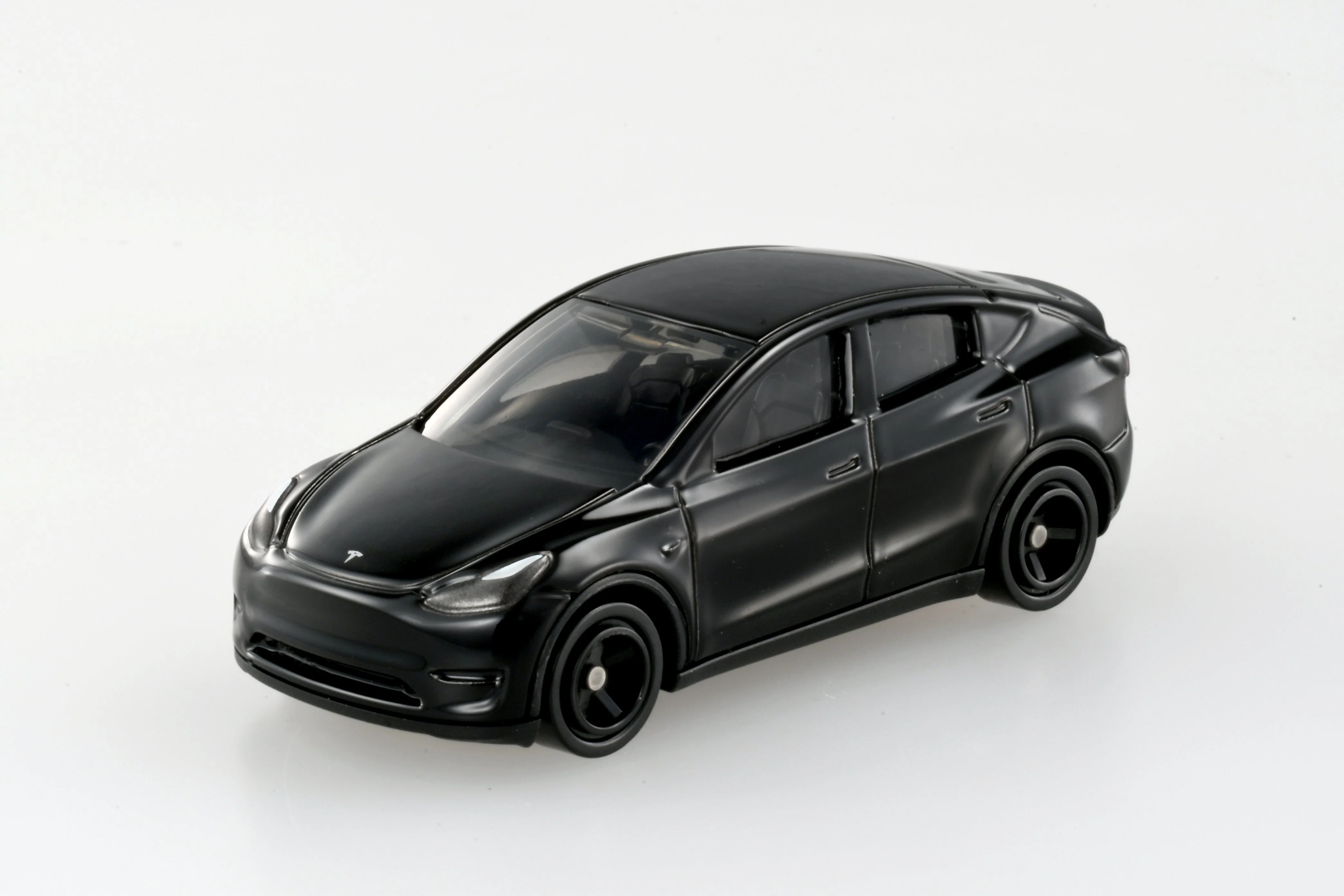 Tesla Model Y Tomica By Takara Tomica - Image 4