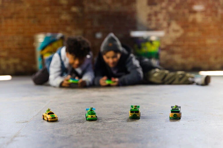 Teenage Mutant Ninja Turtles Remote Control Micro Shell Racers - Leonardo - Image 3