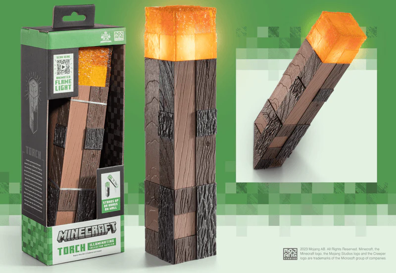 Torch illuminating Collector Replica - Minecraft By Noble Collection - Image 2