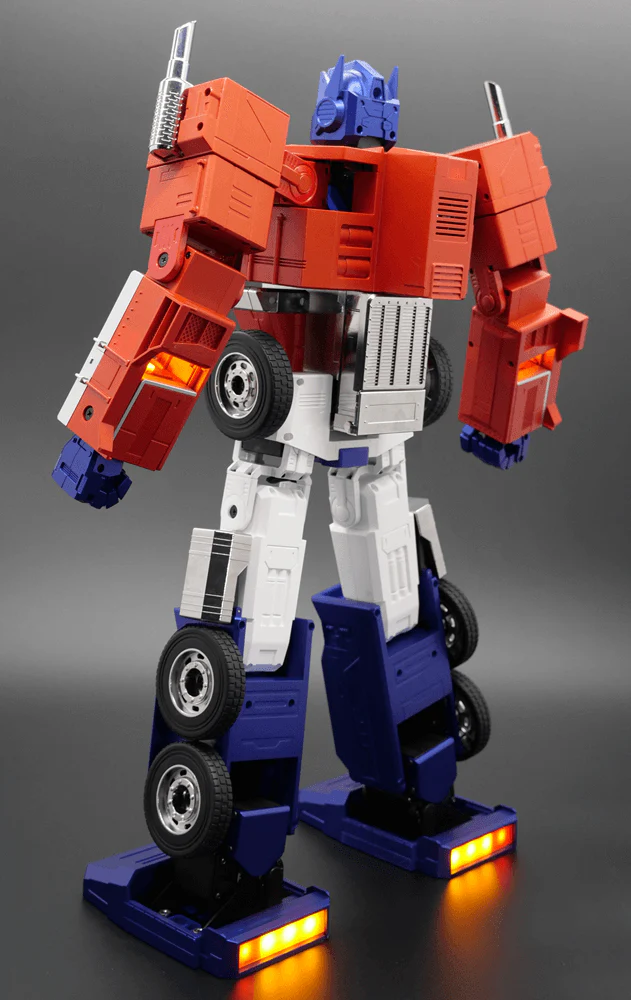 TRANSFORMERS - AUTO-CONVERTING OPTIMUS PRIME (FLAGSHIP VERSI By Robosen - Image 3