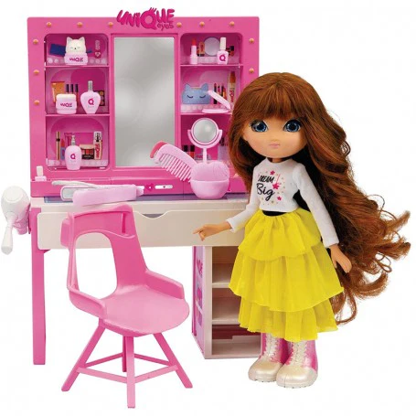 Unique Eyes Beauty Day Doll Playset - Image 2