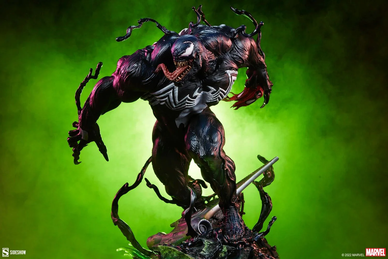 Marvel Venom 1/4 Scale Premium Format Statue by Sideshow - Image 2