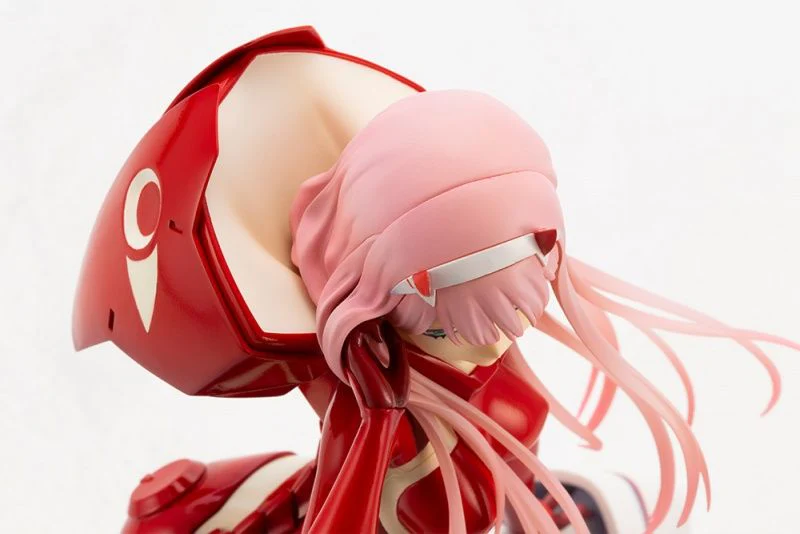 Darling in the Franxx Zero Two 1/7 Scale Figure By Kotobokiya - Image 3